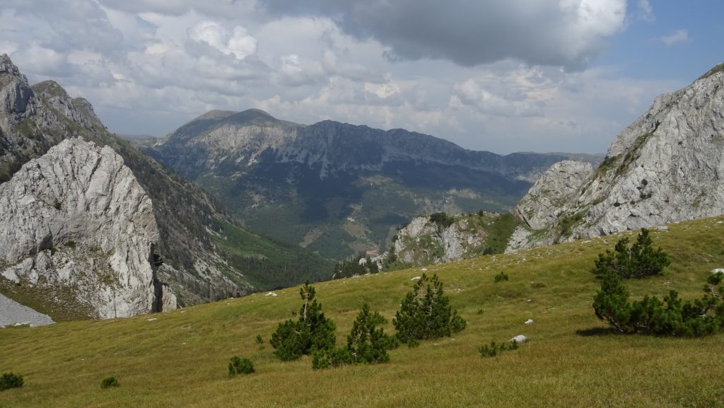 Jablanov Vrh z przełęczy