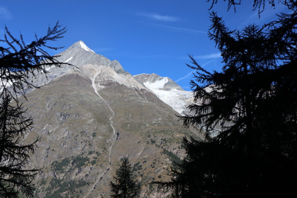 Weisshorn robi się coraz bardziej strzelisty